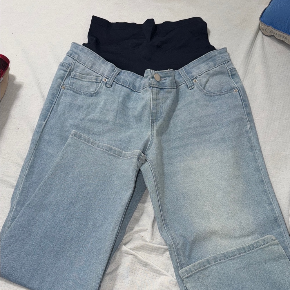 Time and Tru Women's Maternity Light Blue Jeans